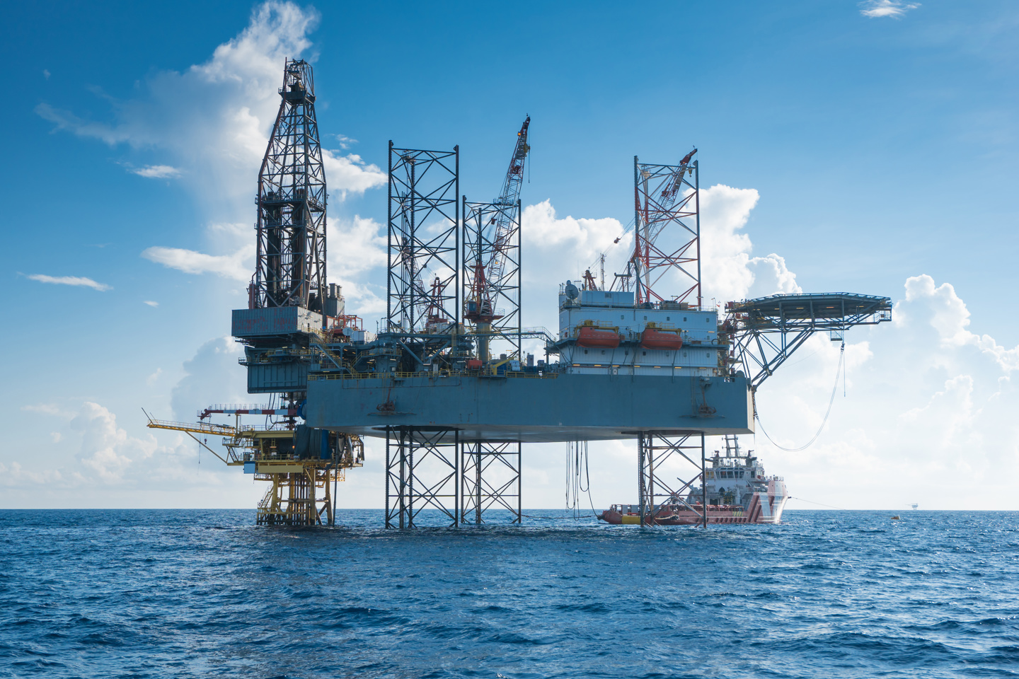 Oil rig image